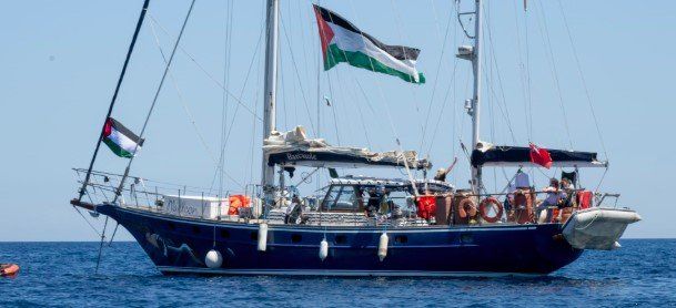 البيراوي: إسرائيل اعتدت مباشرة على القانون الدولي باعتدائها على السفينة «مادلين»