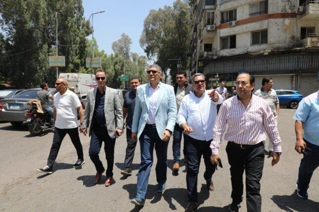 محافظ الجيزة يتابع مستوى الخدمات بالأحياء ويُوجه بسرعة الاستجابة لشكاوى المواطنين