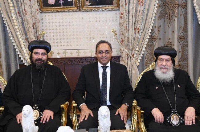 محافظ قنا يشارك في الاحتفالية الرسمية لاستقبال الأنبا إغناطيوس بالمطرانية