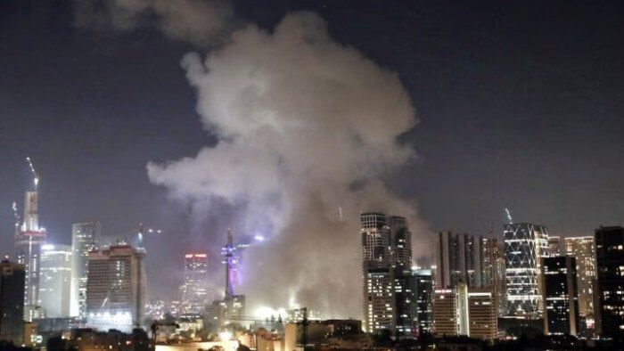 الإسعاف الإسرائيلي: 3 قتلى و14 مصابًا إثر سقوط صواريخ إيرانية شمال إسرائيل