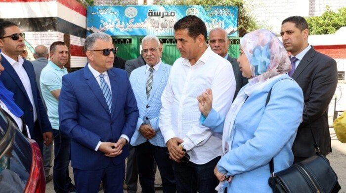محافظ الإسماعيلية يدعو المواطنين للمشاركة المجتمعية في تجميل متخللات المناطق السكنية