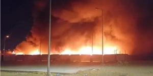 مصر.. حريق ضخم في سوق الخير بمدينة الشروق - تواصل نيوز
