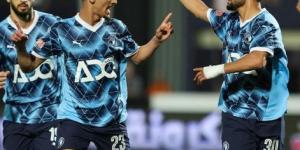بيراميدز متقدما على الزمالك بهدف فى الشوط الأول بنهائي كأس مصر - تواصل نيوز