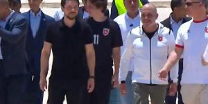 المنتخب الوطني لكرة القدم يصل إلى مطار الملكة علياء الدولي - تواصل نيوز