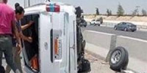 انقلاب ميكروباص يصيب 15 شخص على طريق الإسكندرية الصحراوي - تواصل نيوز
