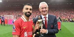 لاعب ليفربول: عذراً صلاح .. أنت لا تستحق الجائزة - تواصل نيوز