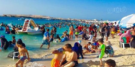 مع ثان ايام عيد الاضحي شواطئ مطروح تنتعش - تواصل نيوز
