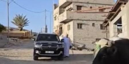بالفيديو : أردني يذبح عجلًا ويوزعه صدقة عن أرواح شهداء غزة - تواصل نيوز
