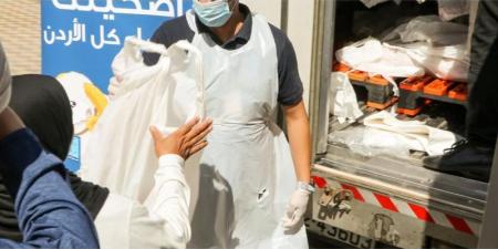 تكية أم علي تباشر بتوزيع لحوم الأضاحي المحلية الطازجة على 4,744 أسرة - تواصل نيوز
