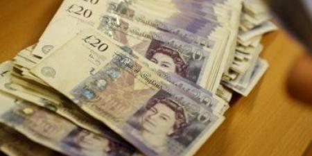 تعرف على سعر الجنيه الاسترلينى فى البنوك المصرية منتصف تعاملات اليوم - تواصل نيوز