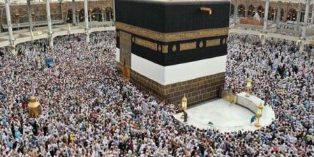 حجاج بيت الله يؤدون طواف الوداع في ثالث أيام التشريق - تواصل نيوز