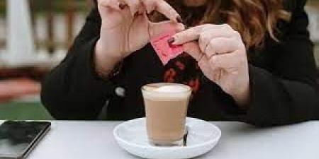 خطر في كوبك اليومي.. محلى صناعي يهدد صحتك الدماغية - تواصل نيوز
