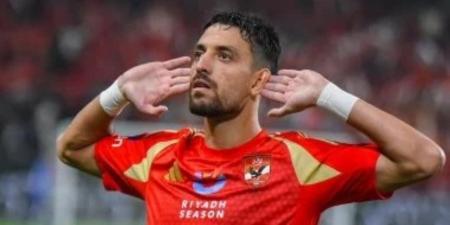 طاهر محمد يتفاجأ بضم الأهلي زيزو وبن شرقى وإمام ويؤكد: هذا الاختلاف بين كولر وريبيرو - تواصل نيوز