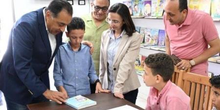 شاهد الان - رئيس الوزراء يتفقد مركز تنمية الأسرة والطفل بزاوية صقر بالبحيرة - تواصل نيوز