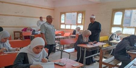 شاهد الان - رئيس منطقة القليوبية الأزهرية يتفقد لجان الشهادة الثانوية بقليوب - تواصل نيوز