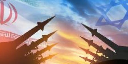 شاهد .. الدكتور صريح صالح القاز يوضح النتائج المتوقعة في حال تدخل أمريكا في الحرب الإسرائيلية الإيرانية - تواصل نيوز