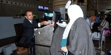 شاهد الان - اليوم.. مصر للطيران تنظم 21 رحلة جوية لعودة حجاج بيت الله الحرام - تواصل نيوز