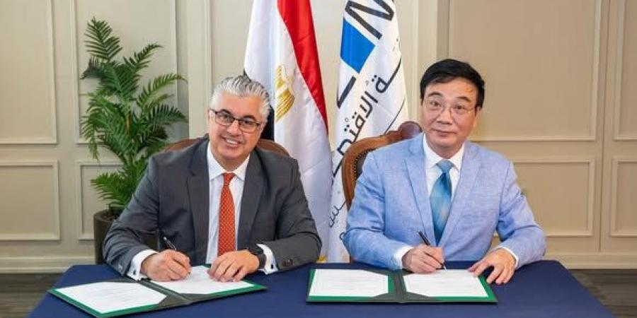 باستثمارات 20 مليون دولار..توقيع عقد مصنع حقائب سفر صينية بالقنطرة غرب - تواصل نيوز