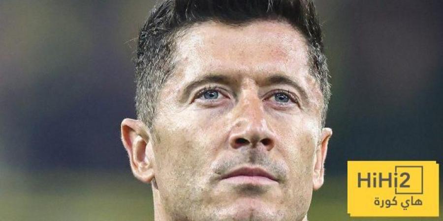ليفاندوفسكي يتلقى انتقادًا حادًا من نجم بولندا السابق - تواصل نيوز