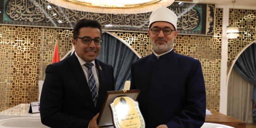 حزب الوعي يلتقي فضيلة مفتي الجمهورية لتقديم التهنئة بعيد الاضحي وبحث آفاق التعاون - تواصل نيوز