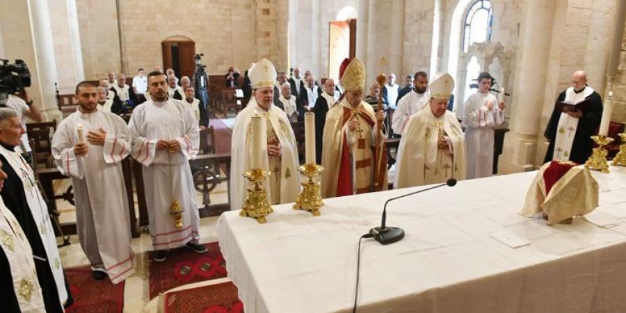 الراعي في قداس اختتام الرياضة الروحية في بكركي: الميرون رمز الوحدة في الكنيسة - تواصل نيوز