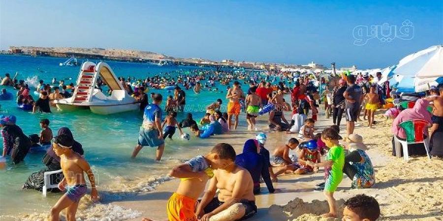 مع ثان ايام عيد الاضحي شواطئ مطروح تنتعش - تواصل نيوز