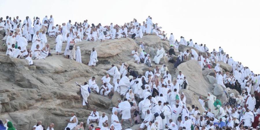 بانسيابية وبتنظيم دقيق.. حجاج بيت الله يؤدون طواف الإفاضة في المسجد الحرام - تواصل نيوز