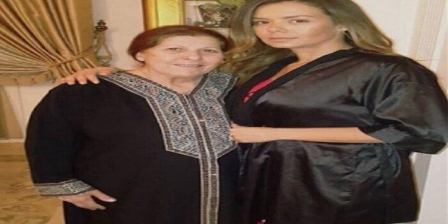 إيمي سالم تلغي عزاء جدتها لهذا السبب - تواصل نيوز