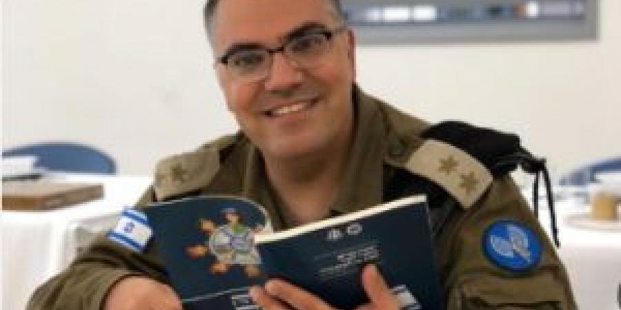 فنانة شهيرة توجه رسالة إلى المتحدث باسم الجيش "الإسرائيلي" حول قصف لبنان تثير غضبا شعبيا عارمًا- فيديو - تواصل نيوز