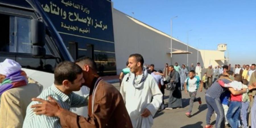 الإفراج بالعفو عن 2215 من نزلاء نزلاء مراكز الإصلاح والتأهيل بمناسبة عيد الأضحى المبارك (فيديو) - تواصل نيوز