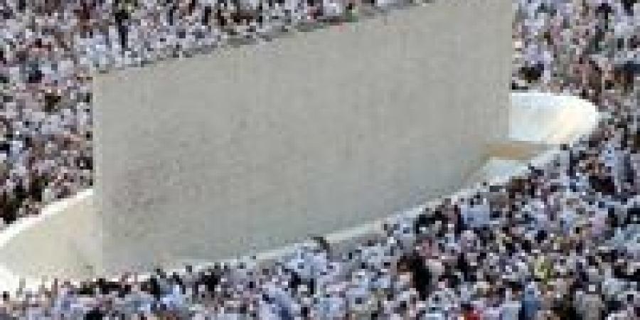 ما حكم التكبير عند رمي حصى الجمار؟.. د. نظير عياد يجيب - تواصل نيوز