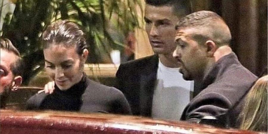 هشام بوخاري "الحارس الشخصي" لكريستيانو رونالدو يكشف المخاطر وراتبه وتفاصيل أخرى (صور) - تواصل نيوز