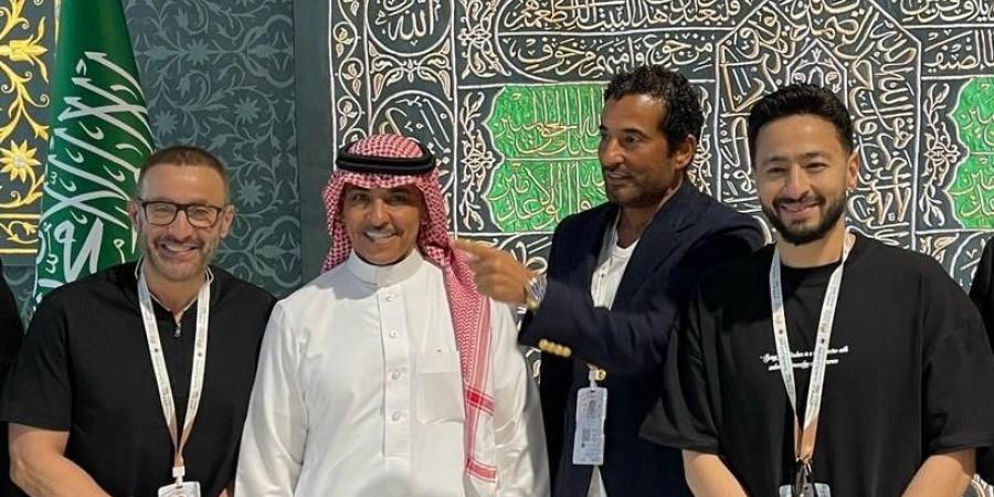 عمرو سعد وحمادة هلال وأحمد السقا.. نجوم الفن بصحبة وزير الإعلام السعودي - تواصل نيوز
