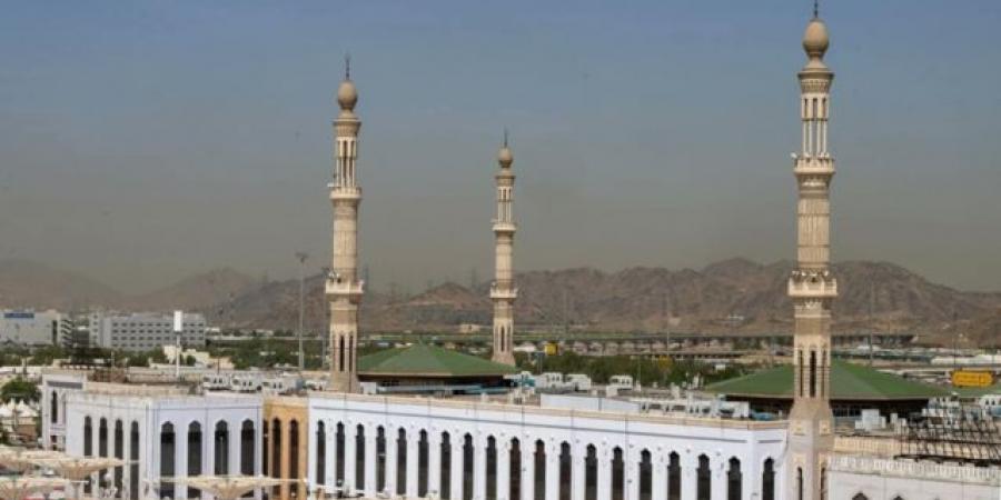 مسجد نمرة يستعيد مشهد الوداع ويحتضن جموع الحجيج في عرفات - تواصل نيوز
