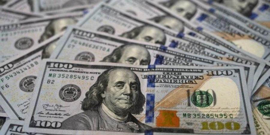 سعر الدولار أمام الجنيه المصري اليوم.. بكام في البنك الأهلي وبنك مصر؟ - تواصل نيوز