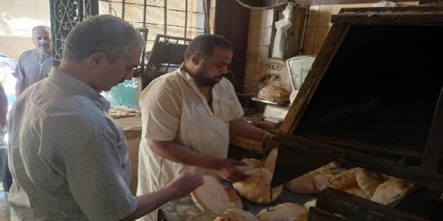 مدير تموين الإسكندرية يتفقد عدد من المخابز البلدية - تواصل نيوز