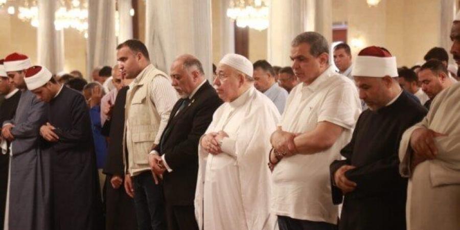 موعد أذان الظهر.. مواقيت الصلاة اليوم الأحد 8 يونيو 2025 - تواصل نيوز