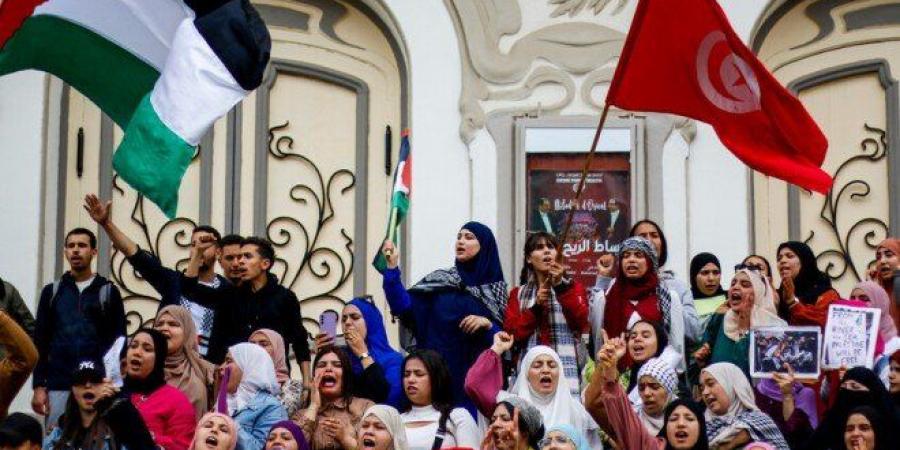 قافلة "الصمود" تنطلق من تونس في اتجاه معبر رفح لكسر الحصار عن غزة - تواصل نيوز