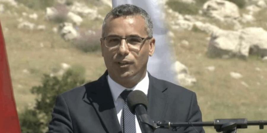 هاني ممثلا الرئيس عون في افتتاح غابة شهداء قوى الأمن بمحية أرز الشوف: الدفاع عن لبنان لا يقتصر على حدوده بل يشمل بيئته أيضًا - تواصل نيوز