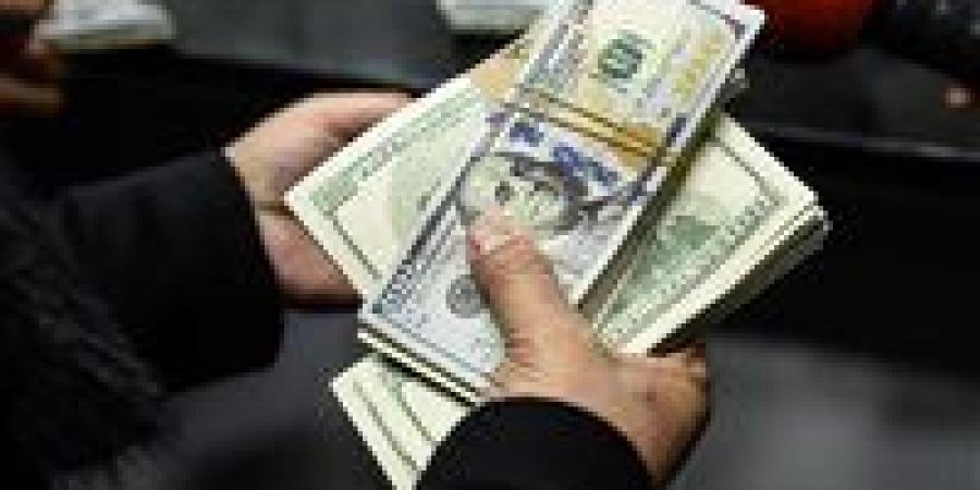 بعد هبوطه في 7 بنوك.. سعر الدولار اليوم مقابل الجنيه الاثنين 9-6-2025 والذهب الآن - تواصل نيوز