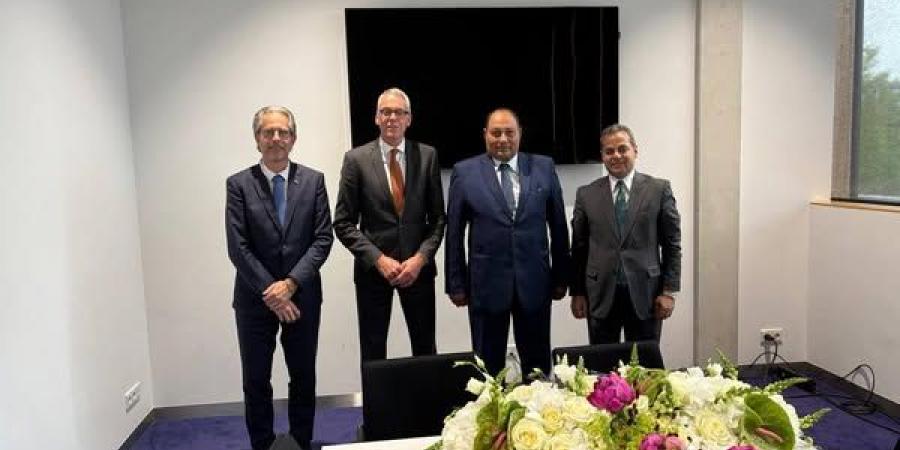 نائب وزير الزراعة يبحث مع نظيريه الهولندي والسعودي تعزيز التعاون - تواصل نيوز