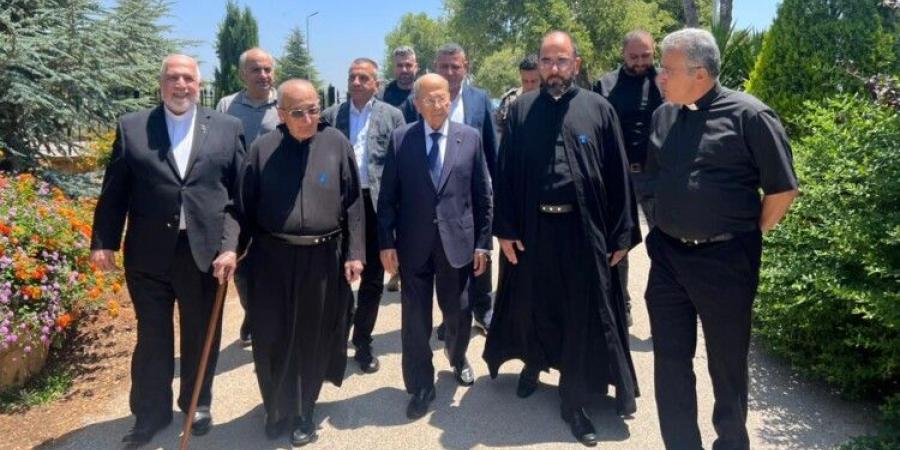 ميشال عون من دير القلعة: عشت تجربة الإبعاد والعودة وخضت غمار التصدي والمواجهة - تواصل نيوز
