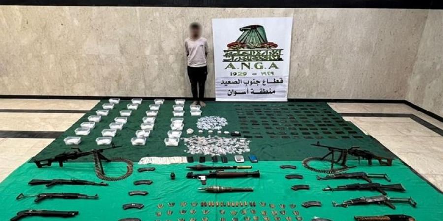 مصرع 5 عناصر جنائية وإصابة ضابط عقب تبادل لاطلاق النار بأسوان - تواصل نيوز