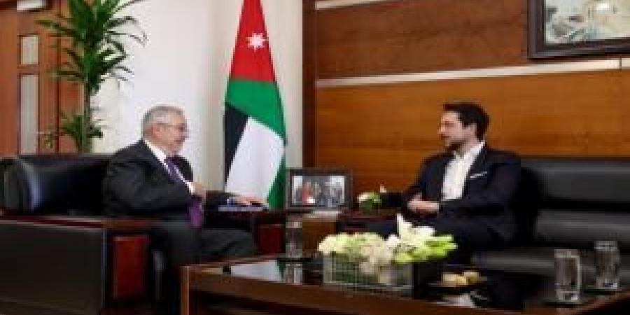 ولي العهد يؤكد أهمية تعزيز البيئة الاستثمارية والسياحية في العقبة - تواصل نيوز