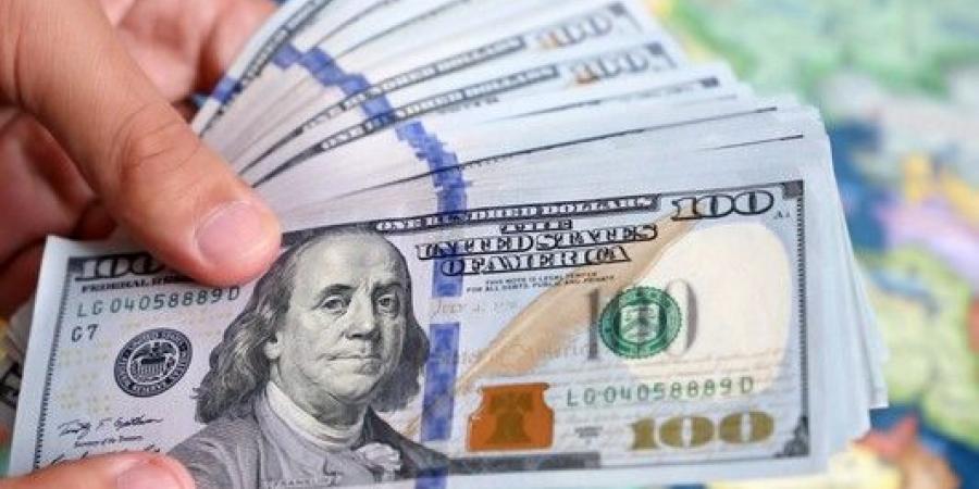 الدولار في أدنى مستوى له في السنوات الثلاث الأخيرة بعد تهديدات ترامب الجمركية الأخيرة - تواصل نيوز