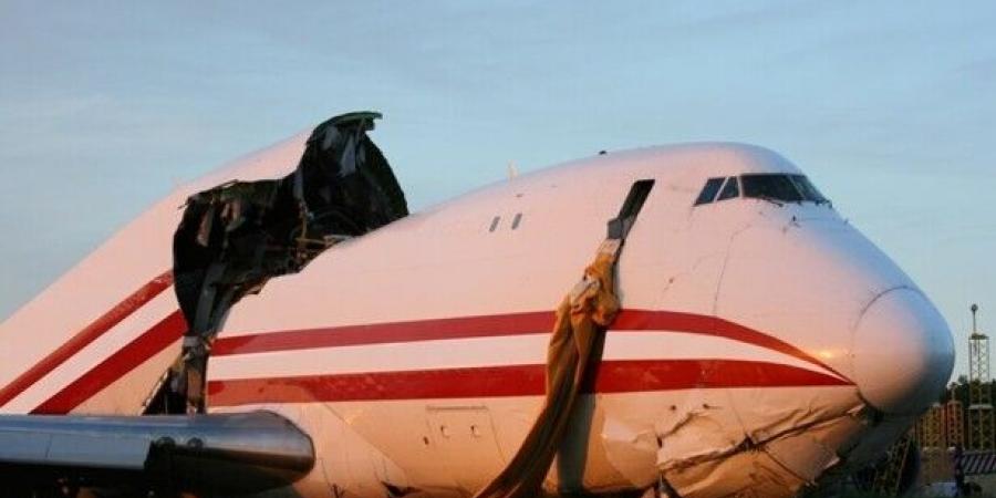 تحطم طائرة ركاب هندية على متنها أكثر من 200 شخص قرب مطار أحمد آباد - تواصل نيوز