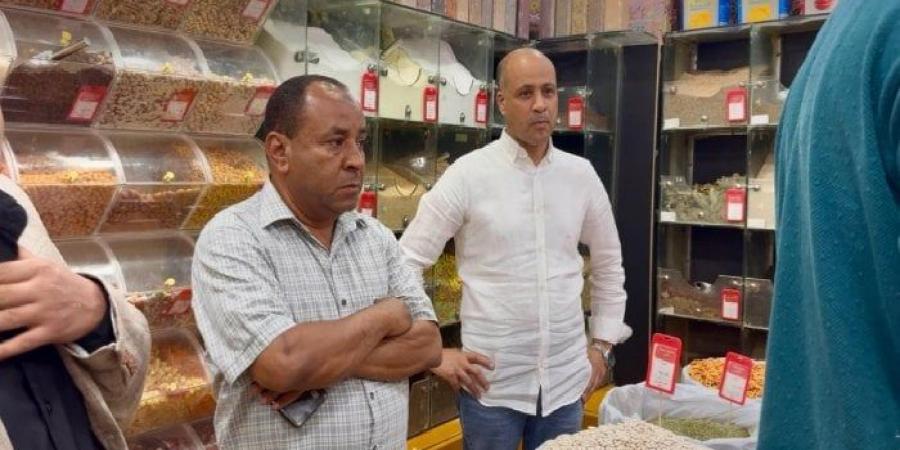 حملة تموينية مكبرة بقنا تضبط مخالفات ومواد غذائية فاسدة في المطاعم والمحلات - تواصل نيوز