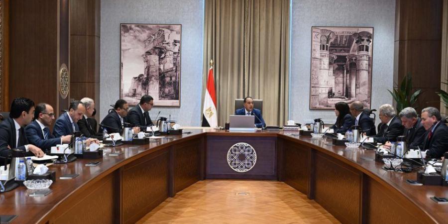 رئيس الوزراء يستعرض التوصيات والمقترحات المطروحة خلال برنامج "المواجهة" - تواصل نيوز