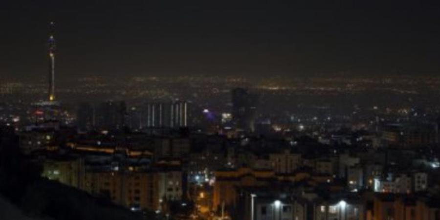 إعلام عبرى: عشرات المبانى والمركبات فى تل أبيب تعرضت للإصابة بصواريخ إيران - تواصل نيوز