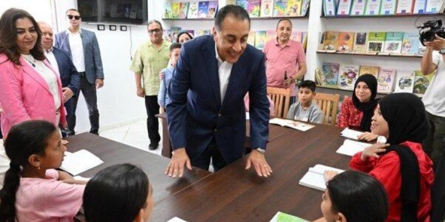 شاهد الان - رئيس الوزراء يتفقد مشروع كتابك الثقافي بقرية زاوية صقر بالبحيرة - تواصل نيوز